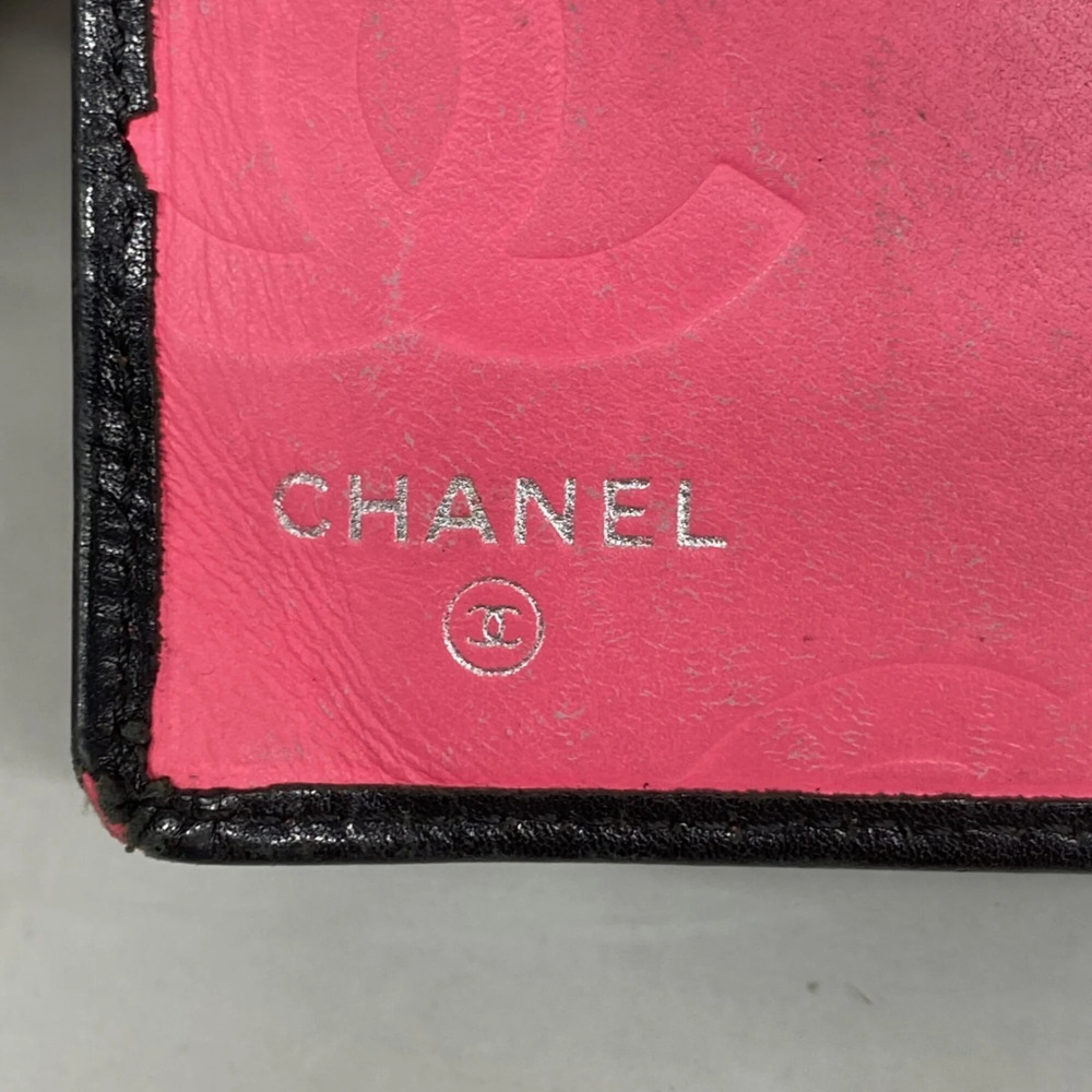 CHANEL Black Lambskin Leather Wallet - Picture 4 of 10